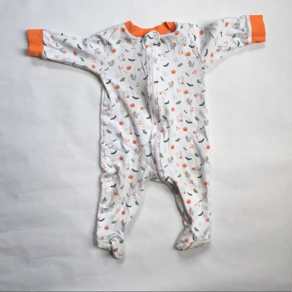 Kissy Kissy Halloween pajamas
